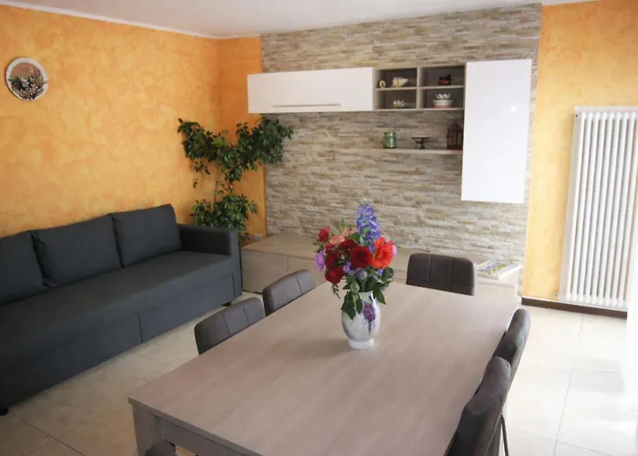 Casa Lago Mary